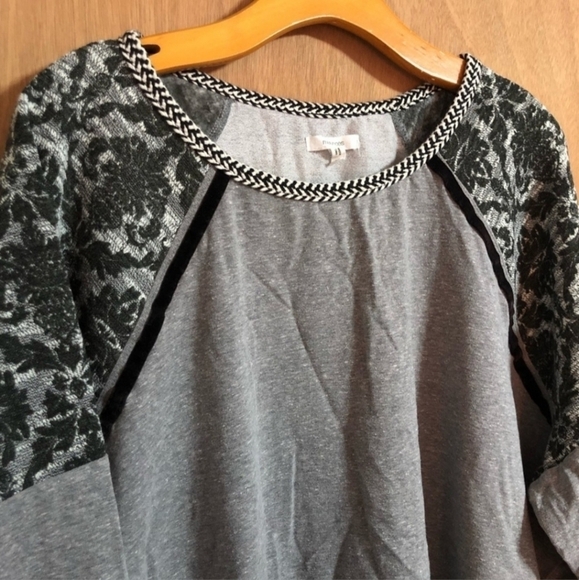 Maurices Printed Textured Shoulder Pullover Sweater Grey Floral Braided Neck EUC - Picture 5 of 8